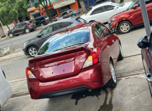Nissan Versa SV