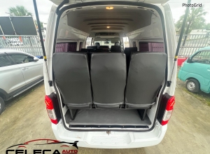 Nissan NV 350