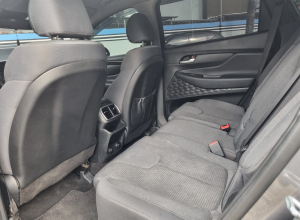 Hyundai Santa Fe SE