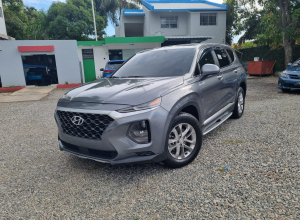 Hyundai Santa Fe SE