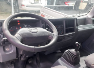 Isuzu NPR Furgon
