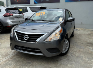Nissan Versa SV