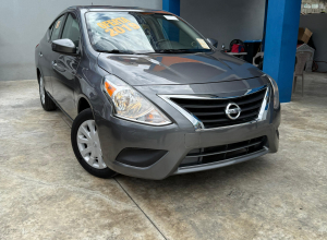 Nissan Versa SV