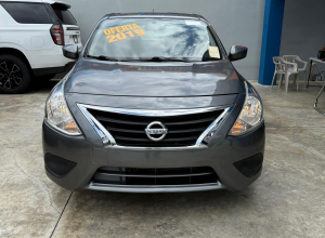 Nissan Versa SV