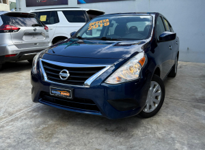 Nissan Versa SV
