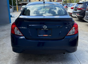 Nissan Versa SV