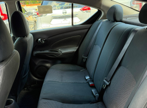 Nissan Versa SV