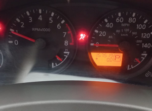 Nissan Frontier SV