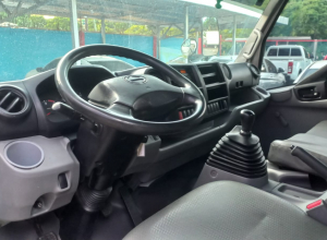Hino 300 Basico