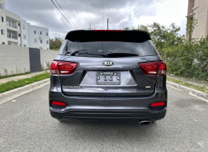 Kia Sorento LX