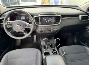 Kia Sorento LX