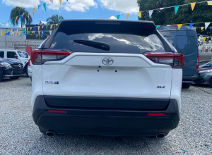 Toyota RAV4 XLE