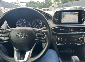 Hyundai Santa Fe SE