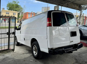Chevrolet Express Cargo G2500