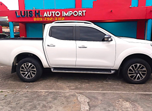 Nissan Frontier LE