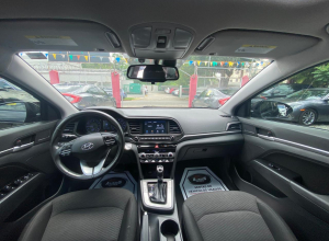 Hyundai Elantra Limited