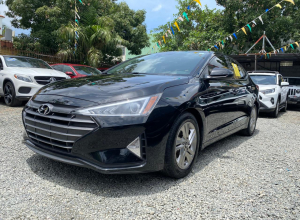 Hyundai Elantra Limited