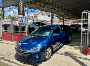 Hyundai Elantra Limited