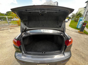 Mitsubishi Lancer ES