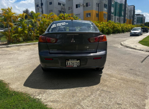Mitsubishi Lancer ES