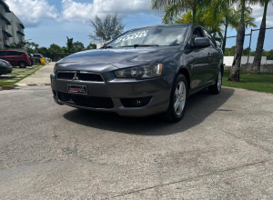 Mitsubishi Lancer ES