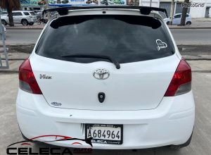 Toyota Vitz Básico