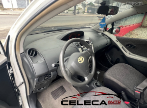 Toyota Vitz Básico
