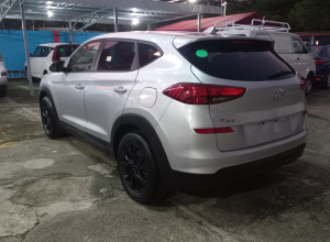 Hyundai Tucson SE