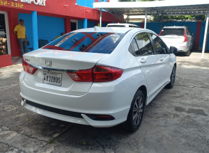 Honda City Basico