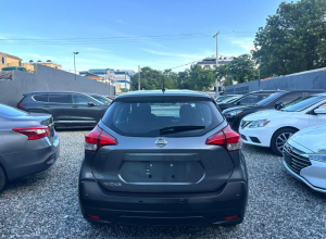 Nissan Kicks S