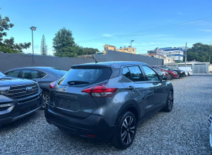 Nissan Kicks S