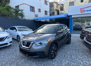 Nissan Kicks S