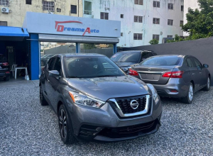 Nissan Kicks S