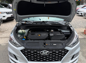 Hyundai Tucson SE