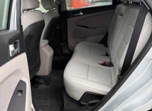 Hyundai Tucson SE