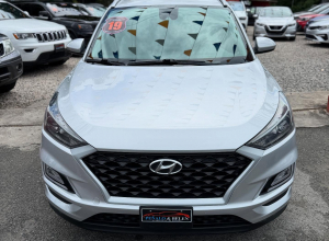 Hyundai Tucson SE