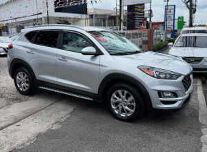 Hyundai Tucson SE