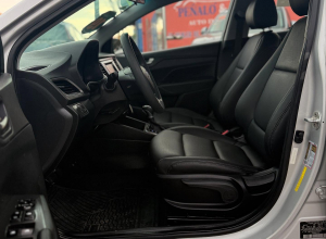 Hyundai Accent SE