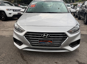 Hyundai Accent SE