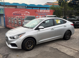 Hyundai Accent SE