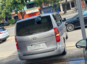 Hyundai Grand Starex Básico