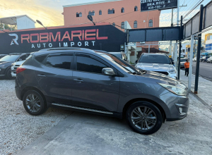 Hyundai Tucson SE