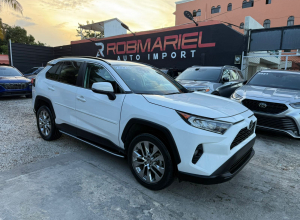 Toyota RAV4 XLE