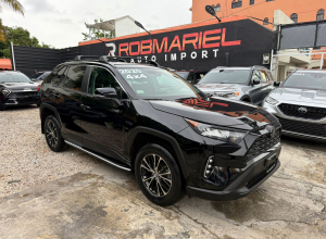 Toyota RAV4 LE