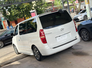 Hyundai Grand Starex Básico