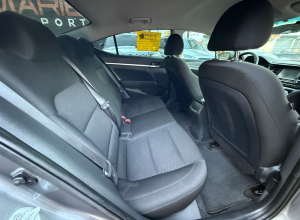 Hyundai Elantra Basico