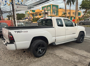 Toyota Tacoma Pre_Runner