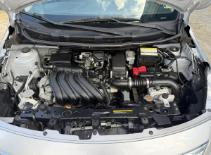Nissan Versa SV