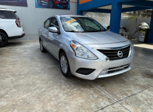 Nissan Versa SV