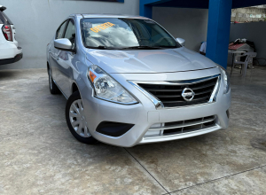 Nissan Versa SV